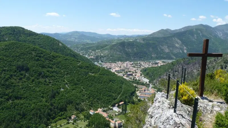 Rando Saint Pancrace ©OT Provences Alpes