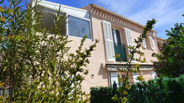 Agréable appartement à La Londe les Maures