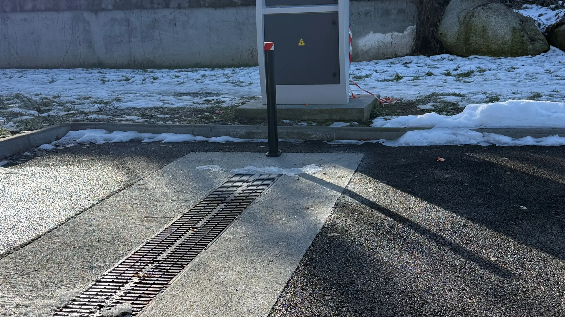 Borne de vidange et ravitaillement en eau