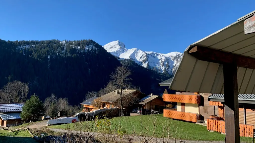Perce_Neige_Vue-extérieure