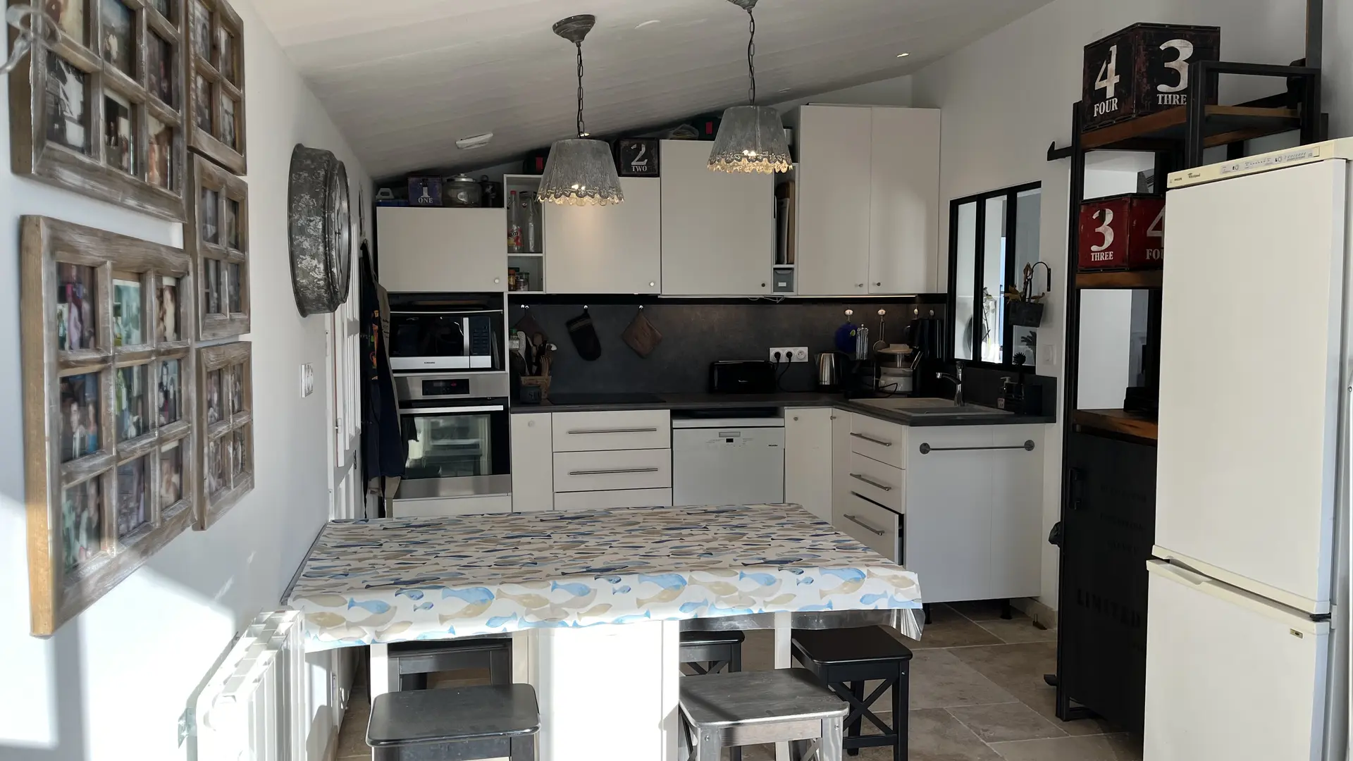 Kitchen area