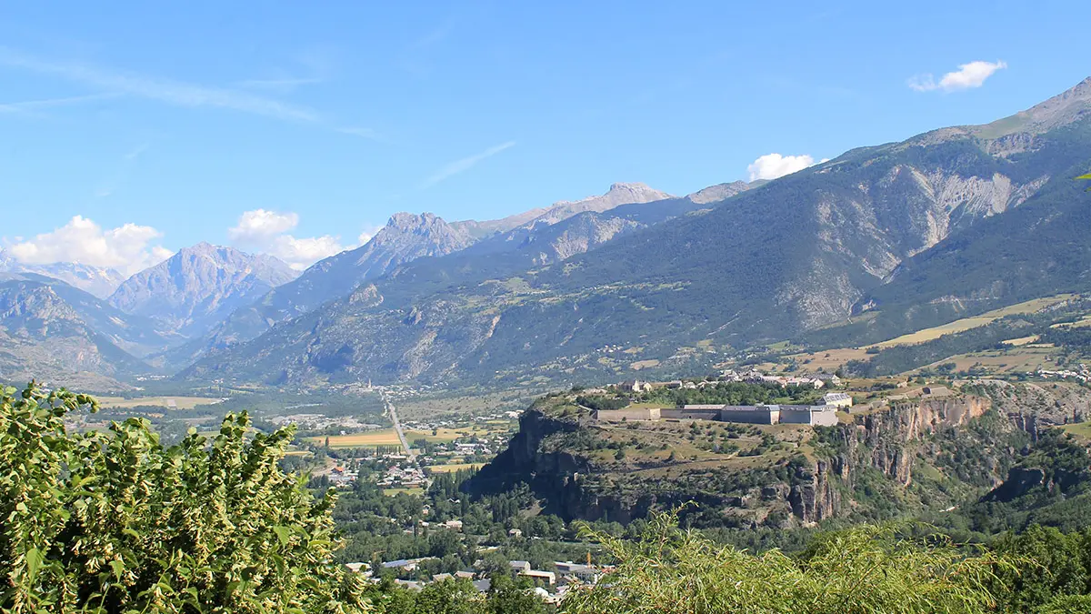 Le plateau de Mont-Dauphin