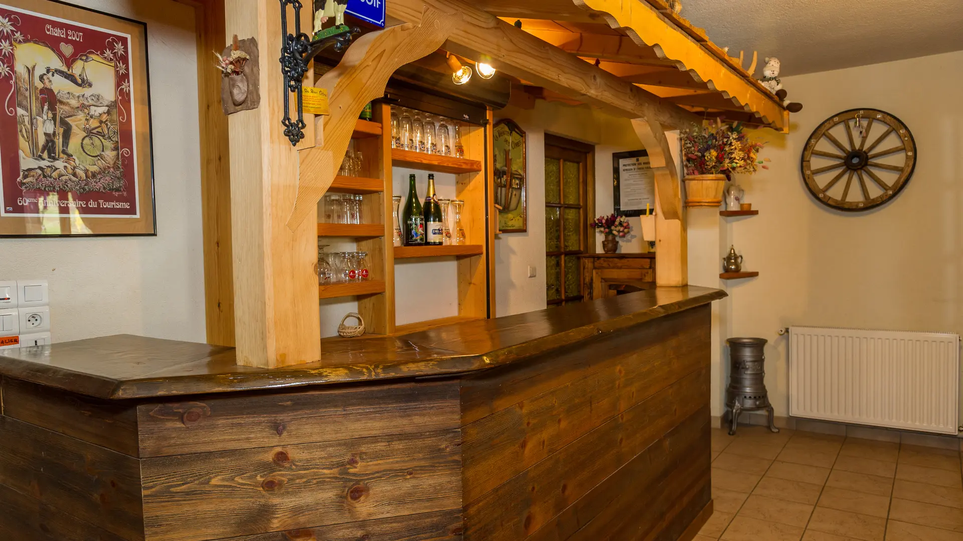 Coin bar, décoration en bois