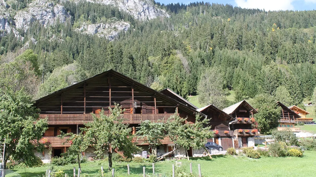 Vue chalet extérieur