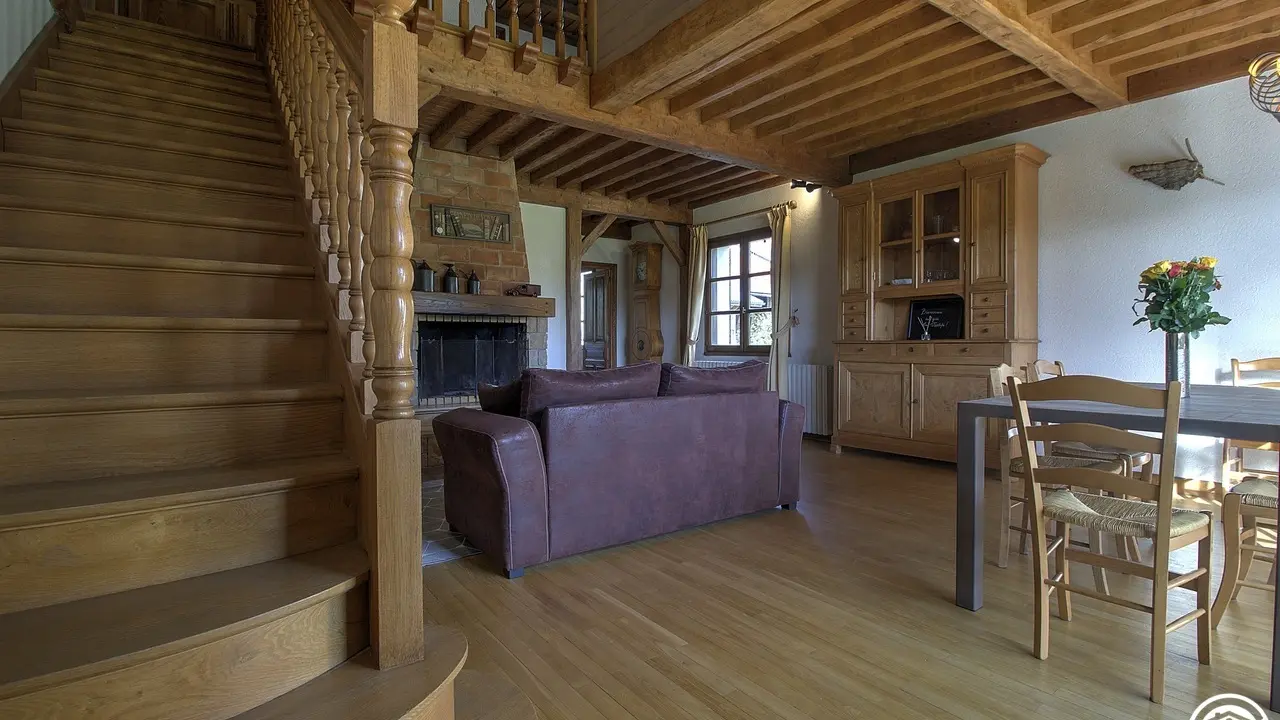 L'escalier qui mène à l'étage
