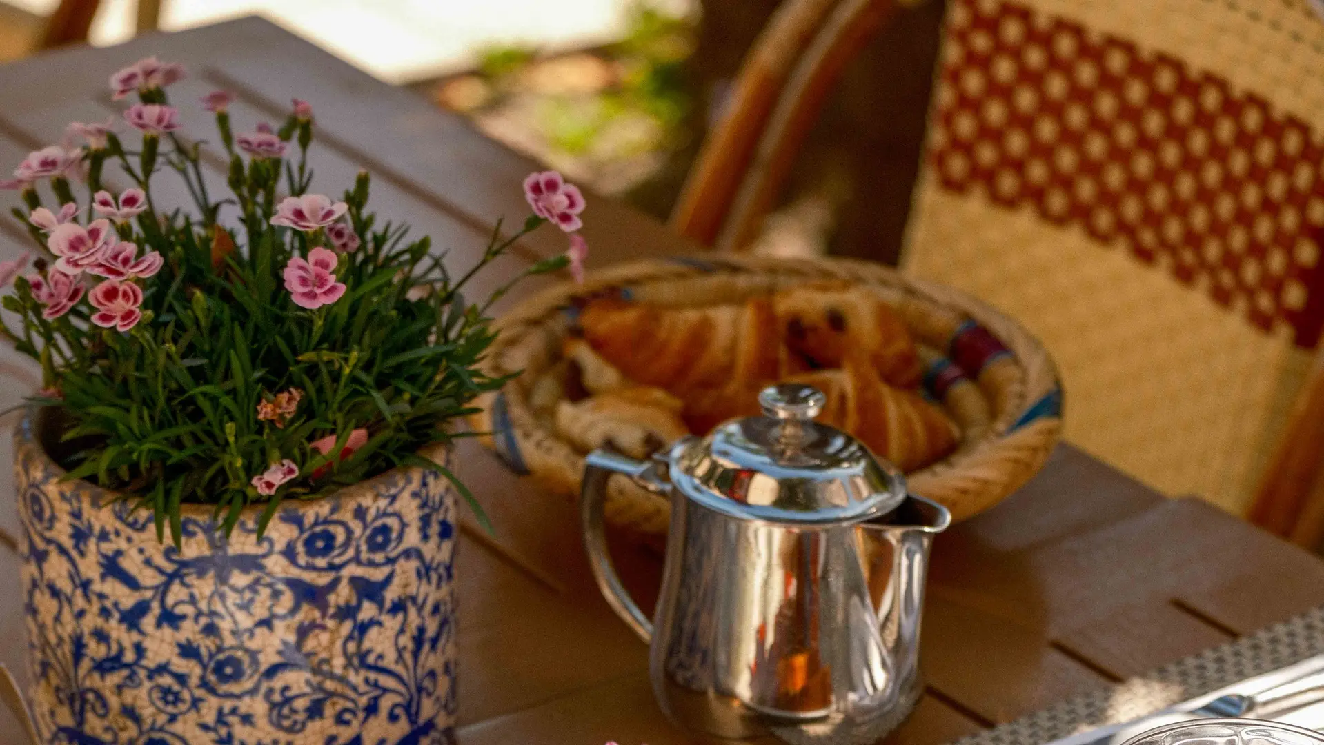 petit déjeuner en terrasse