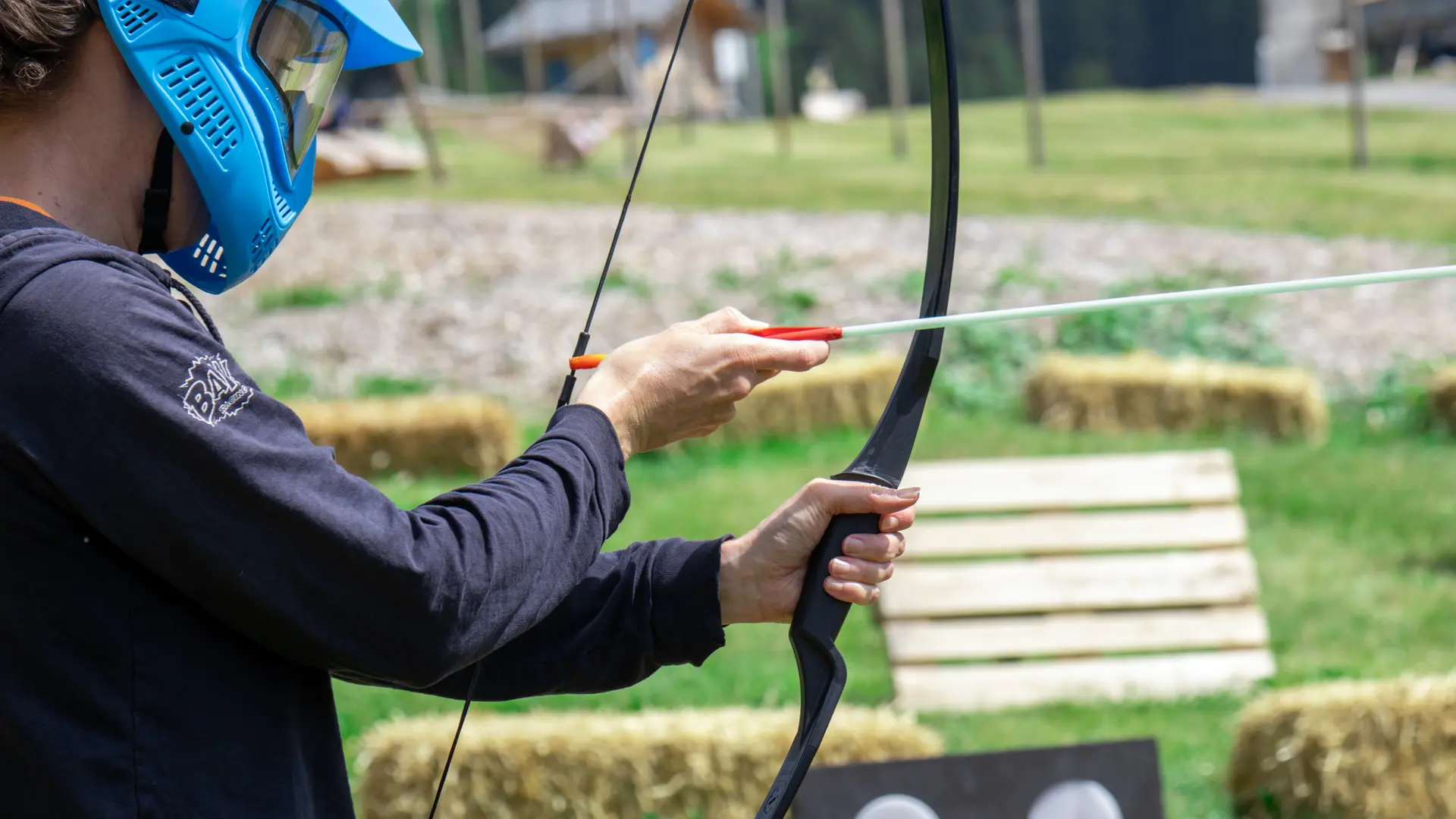 Joueur installant sa flèche