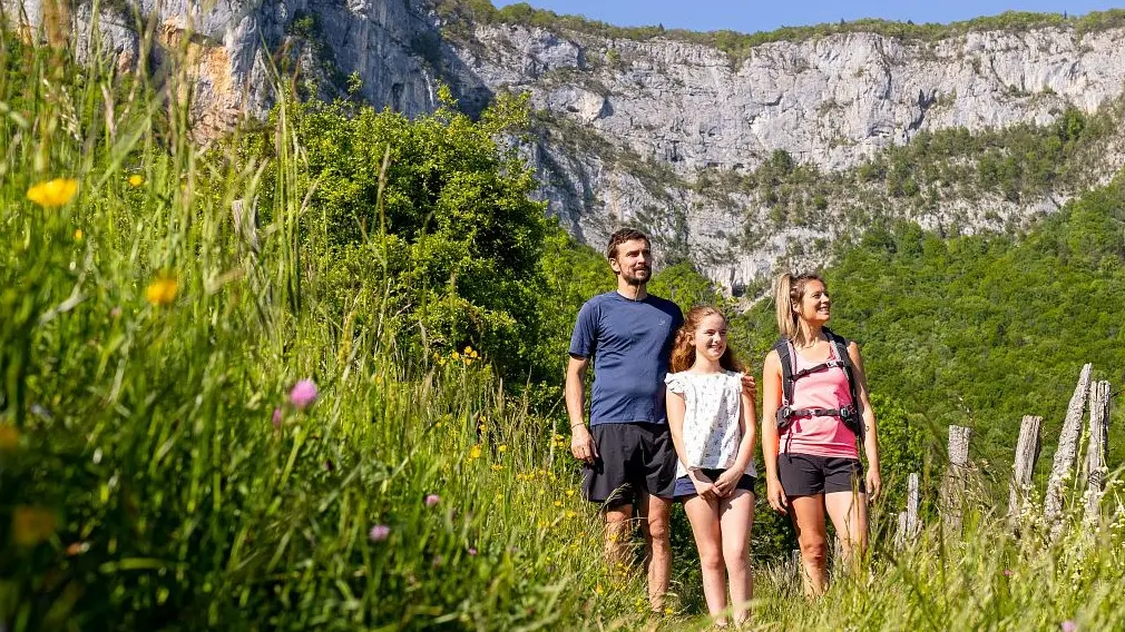 Sous les falaises de la Doria