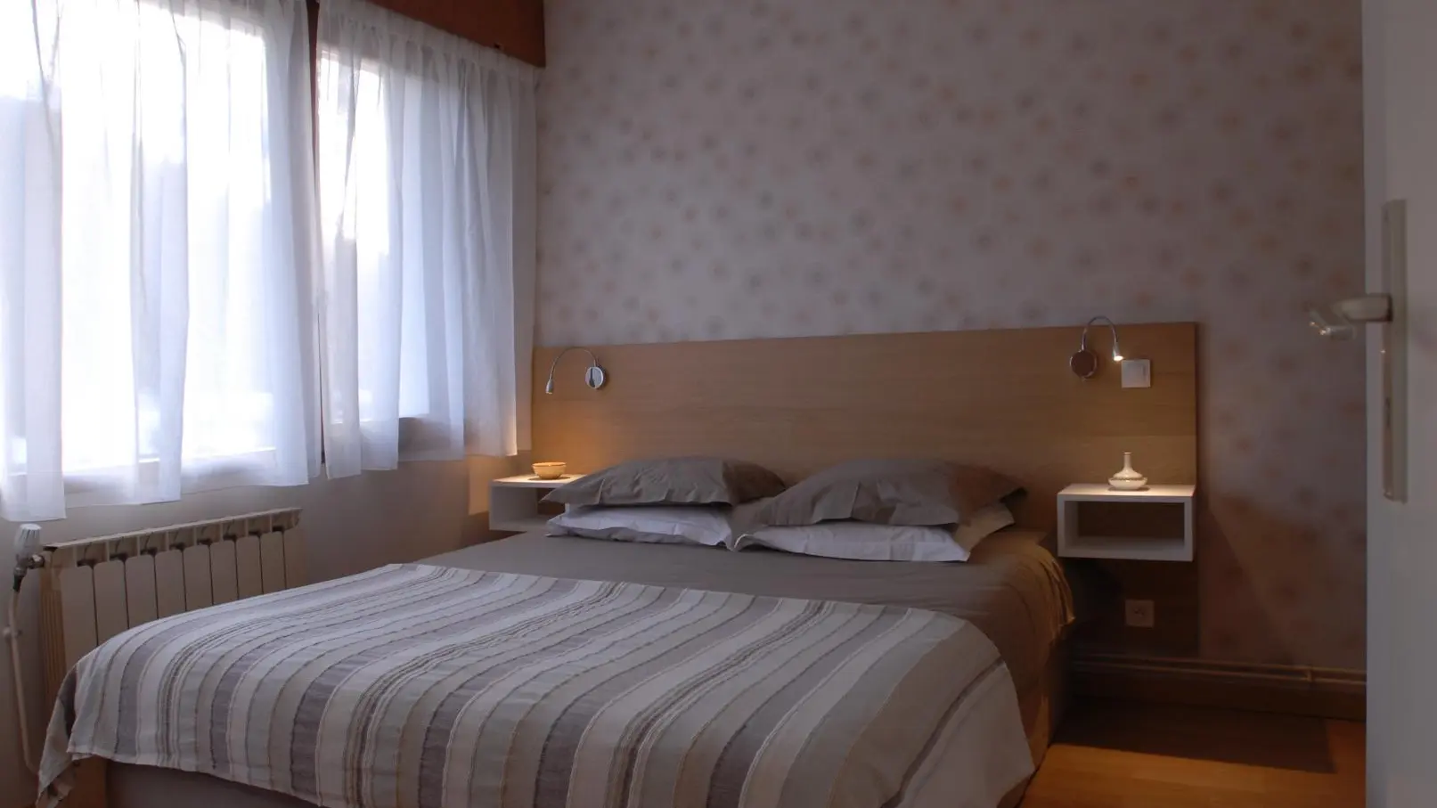 Chambre sud - lit 160cm