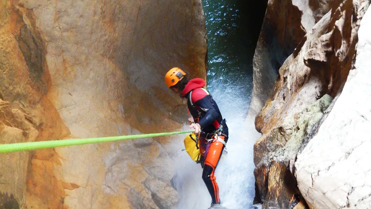 Descente en rappel