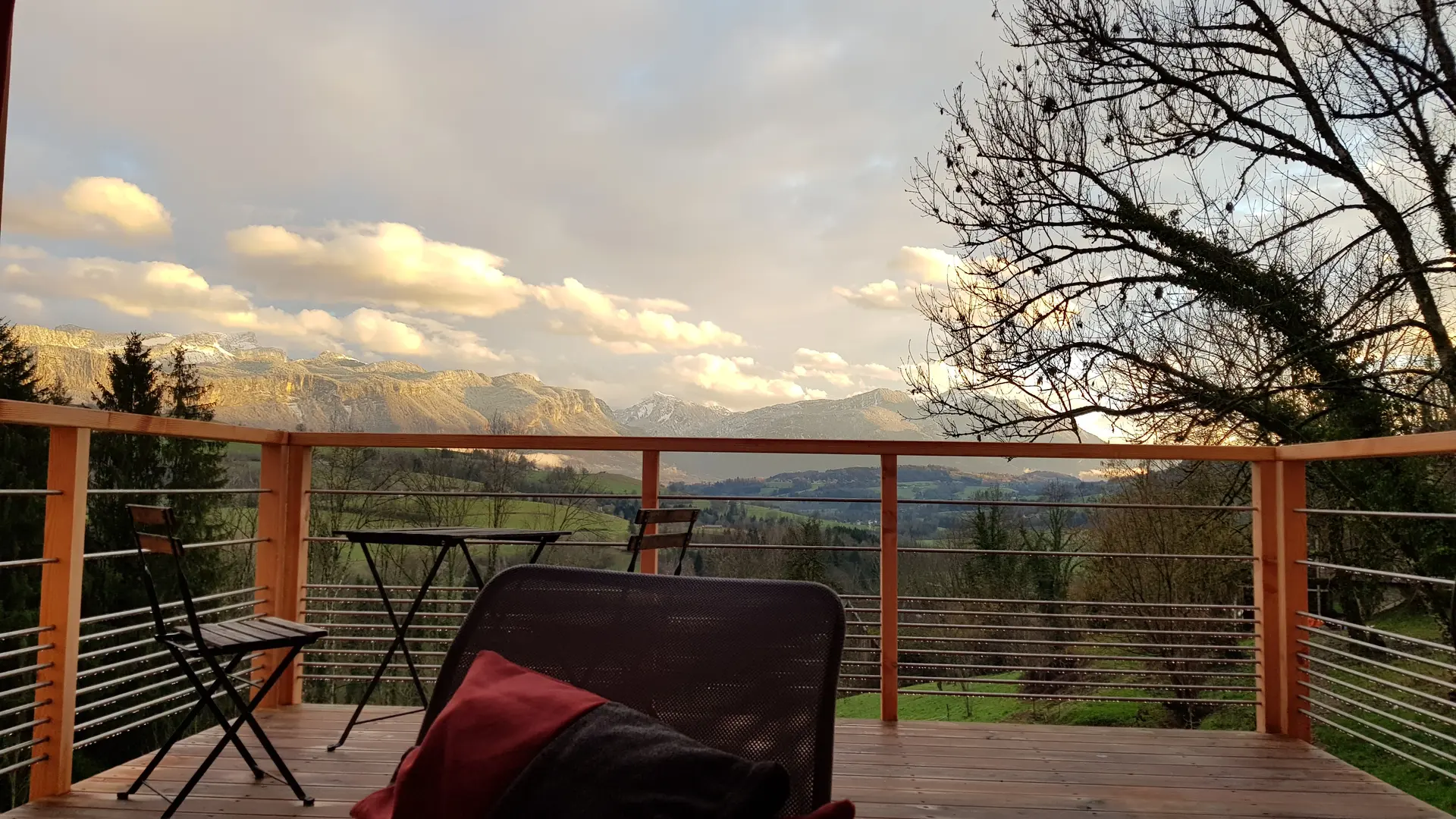 La terrasse et sa vue dégagée