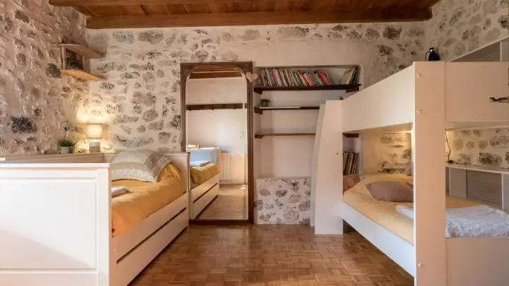 Chambre 4 communicante chambre 3