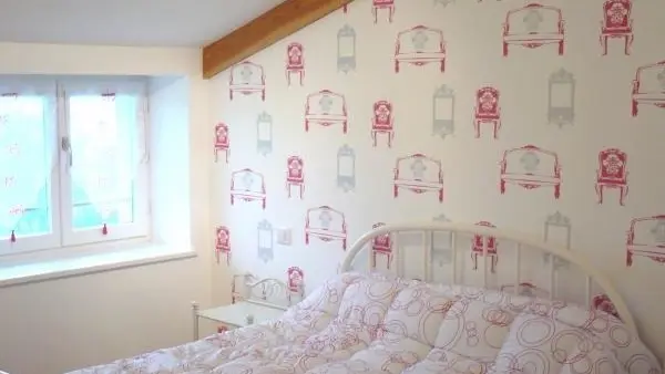 Chambre baroque : un lit double