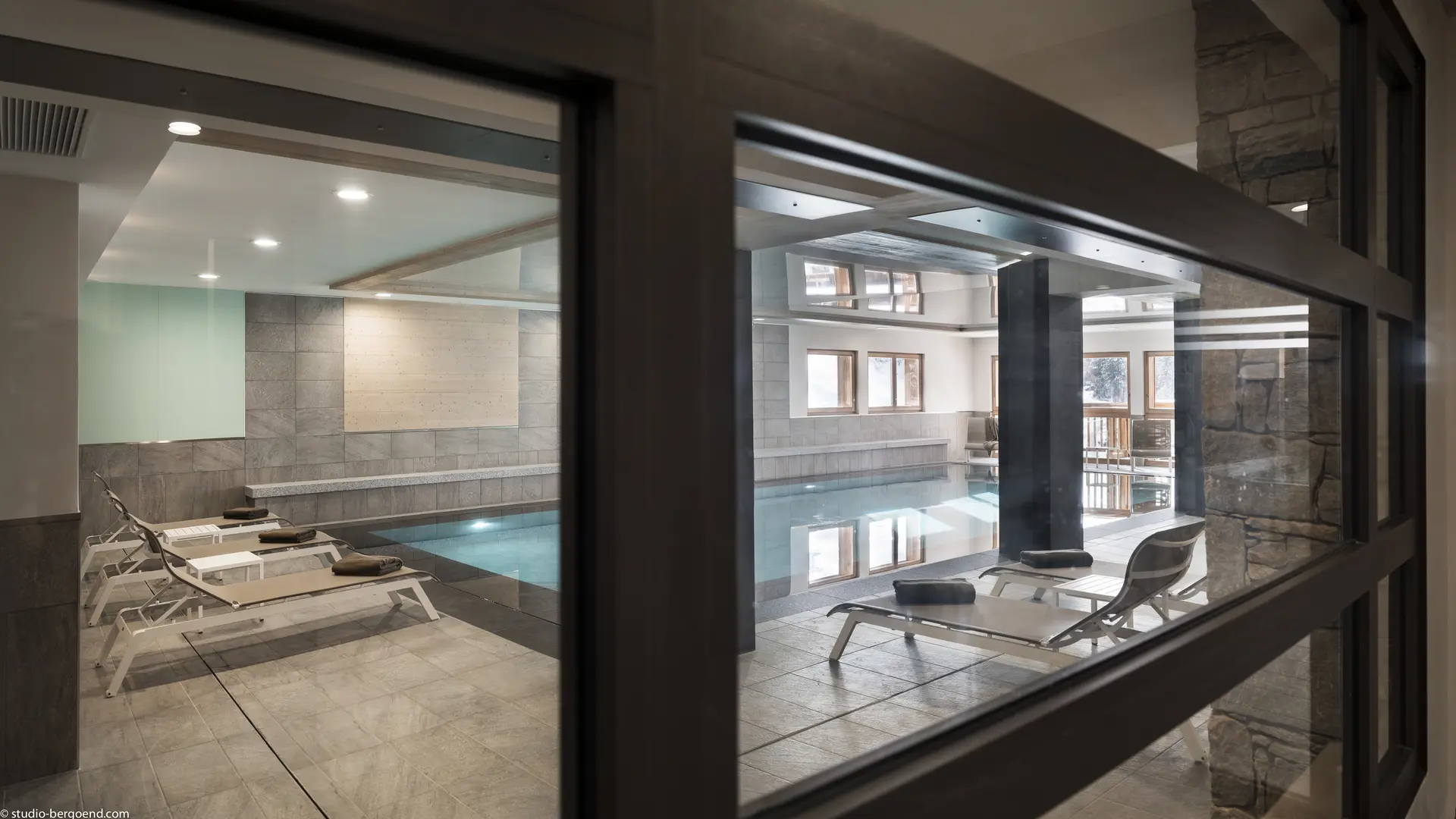 Piscine intérieure chauffée