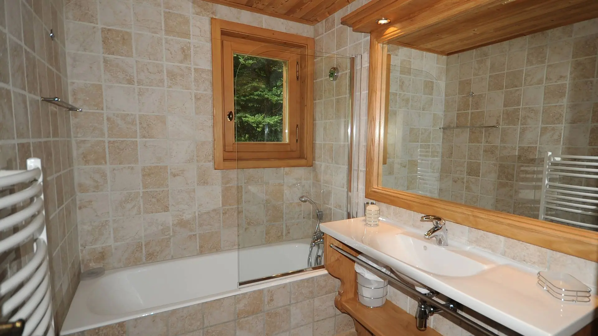 Salle de bain - Niveau 1 - Appartement Olympia