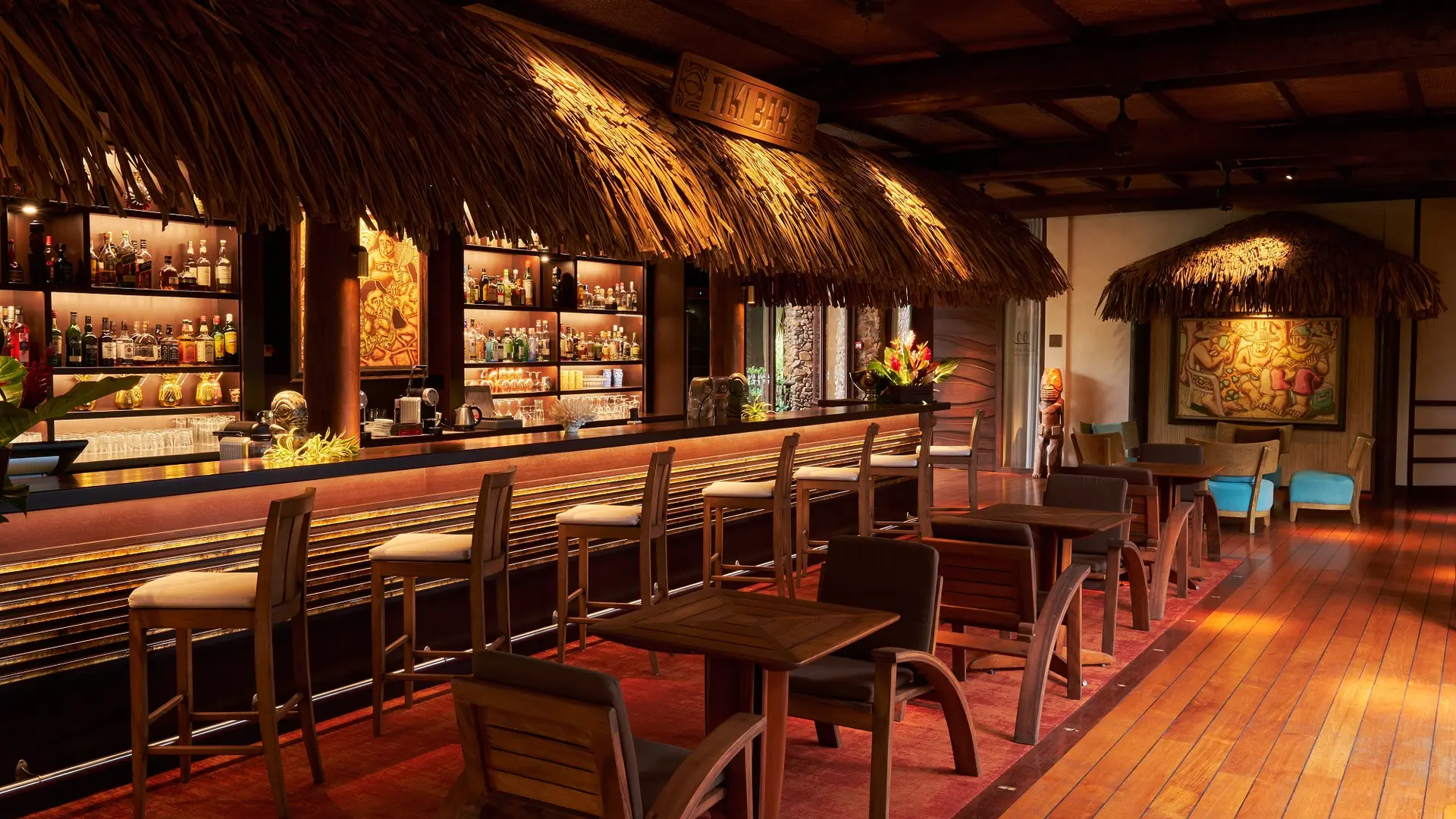 Tiki Bar - Le Taha'a By Pearl Resorts