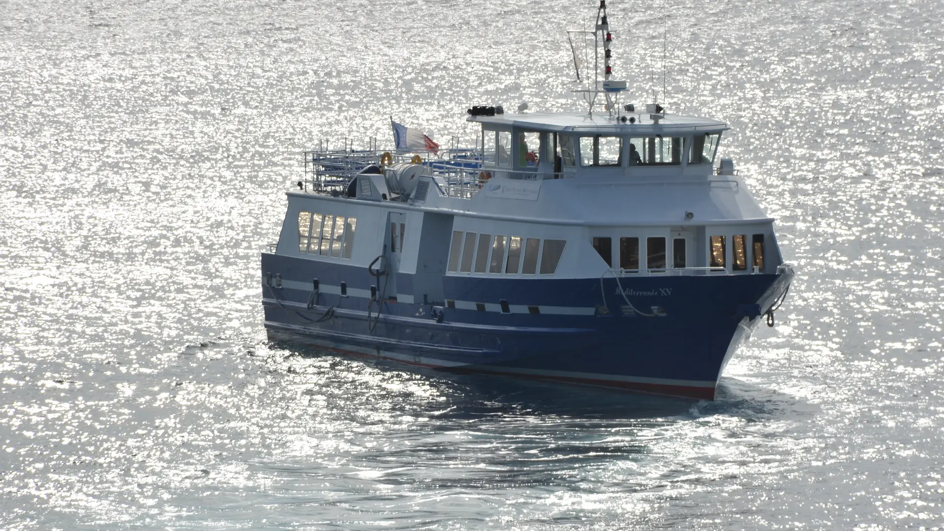 Navette TLV TVM au départ du Port d'Hyères pour Le Levant