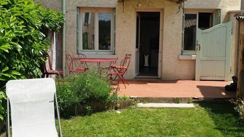 Vue sur la maison.