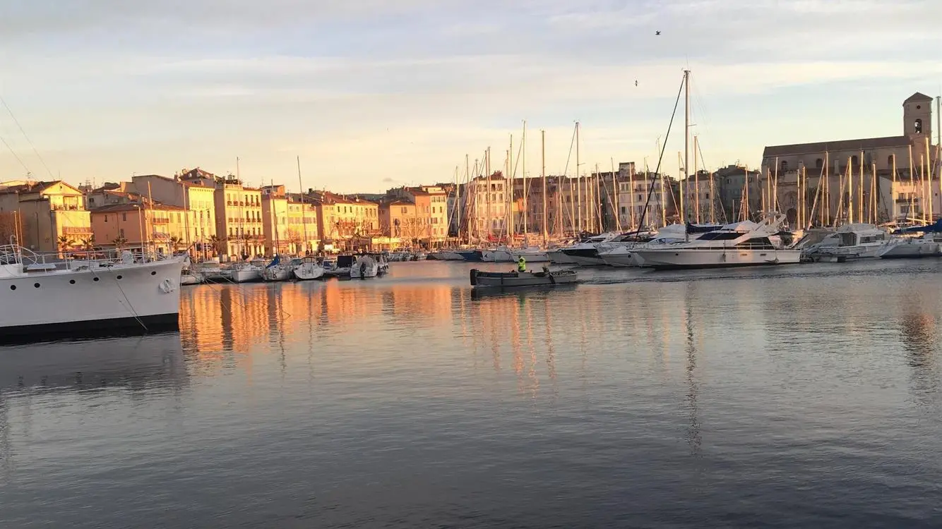 Le port vieux le matin