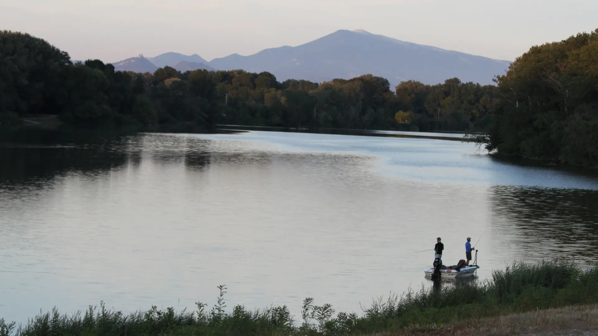 Plan d'eau du Revestidou - Ile des Brotteaux - Caderousse