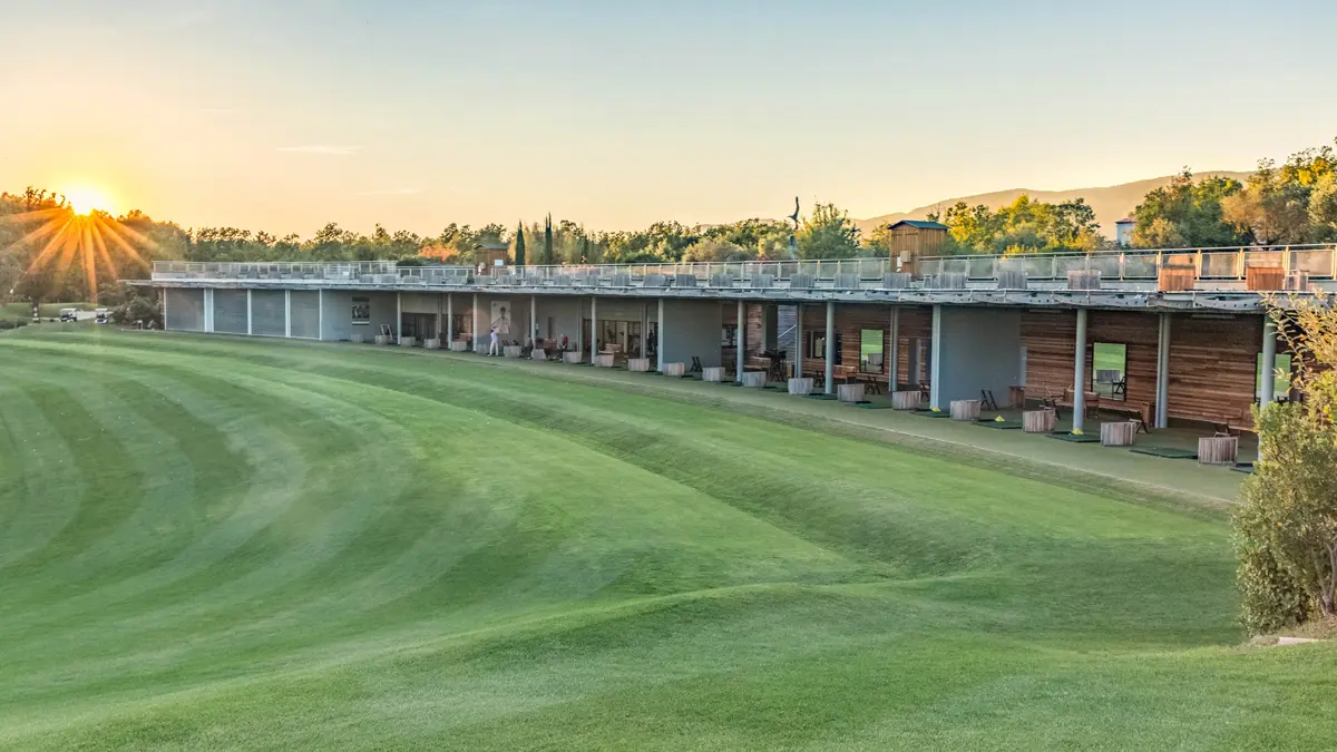 Practice Albatros Golf Performance Center