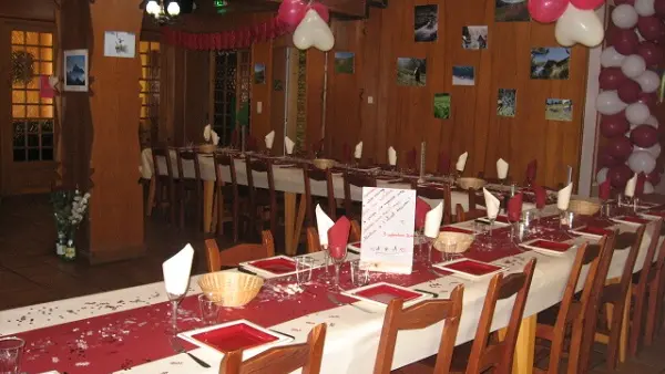 OVL -Salle de restauration du centre de vacances