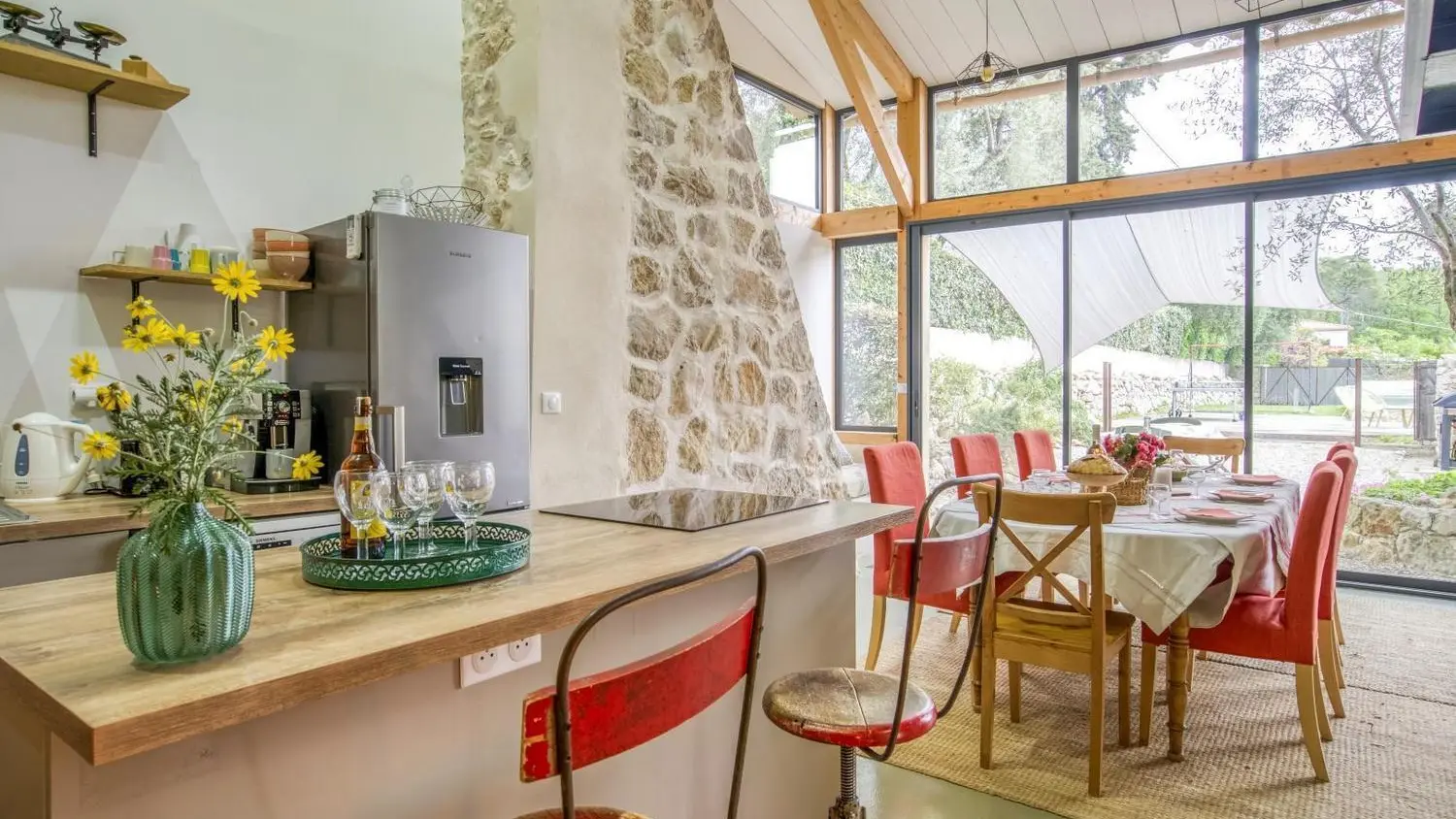 Pièce de vie Mas d'Osmeea (6 pers.) à Roquefort-les-Pins Gîtes de France Alpes-Maritimes