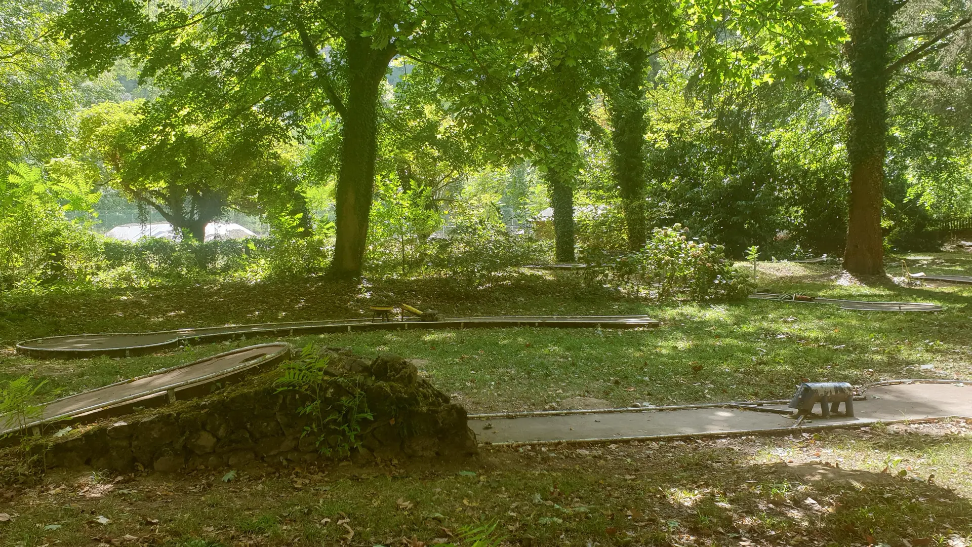 Mini-golf