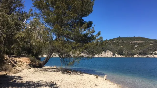 Plage Lac d'Esparron
