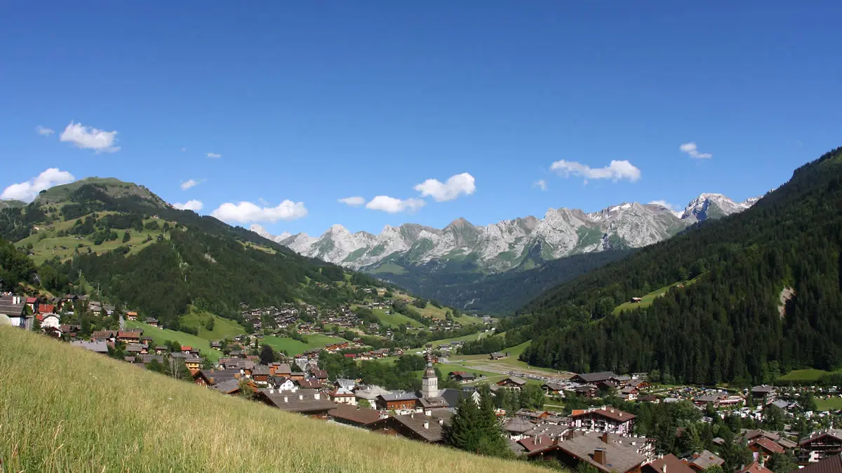 Le Grand-Bornand Village l'été