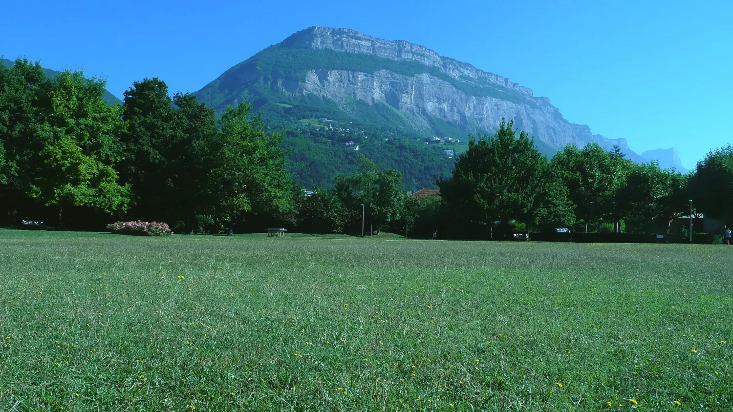 Plaine de jeu des Aiguinards