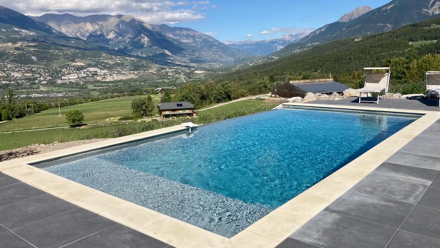 piscine avec vue d'exception