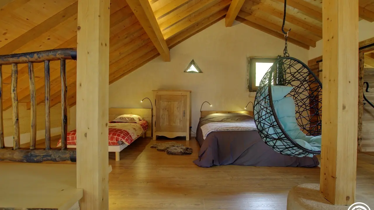 Cette mezzanine dispose de 3 espaces nuits ... à vous de choisir