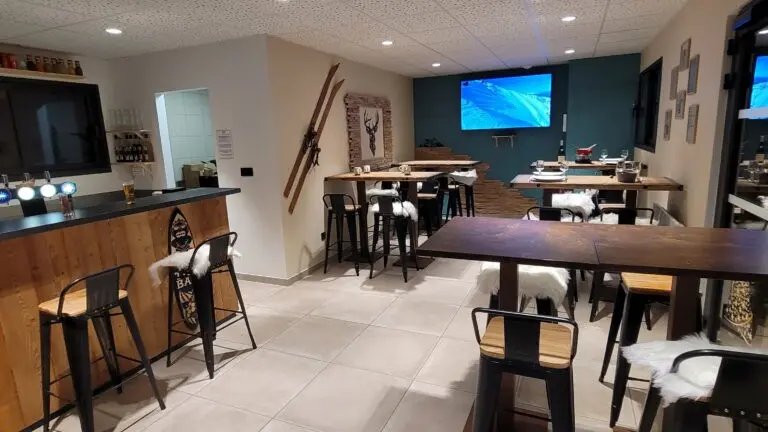 interieur salle lac