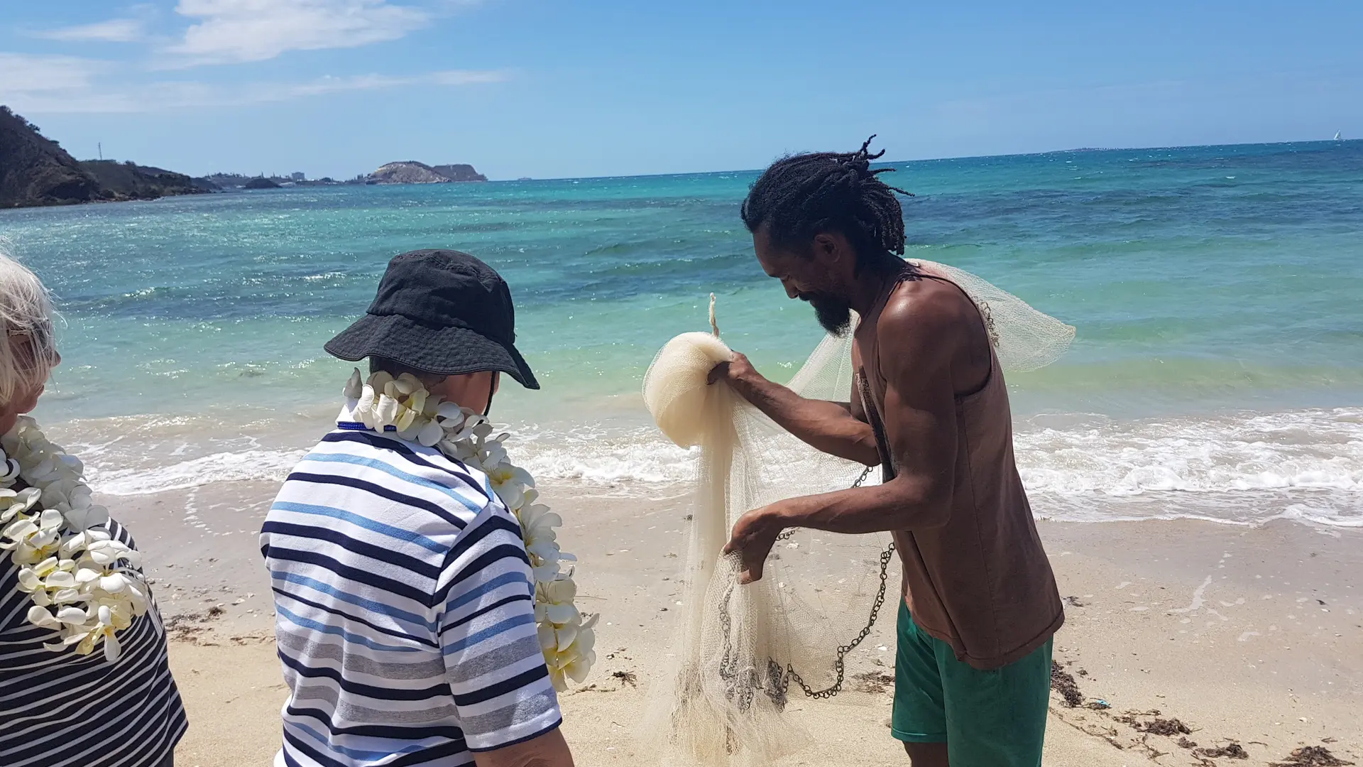 Lance épervier - New Caledonia Pacifik Tours & Wamy Transports Incorporated