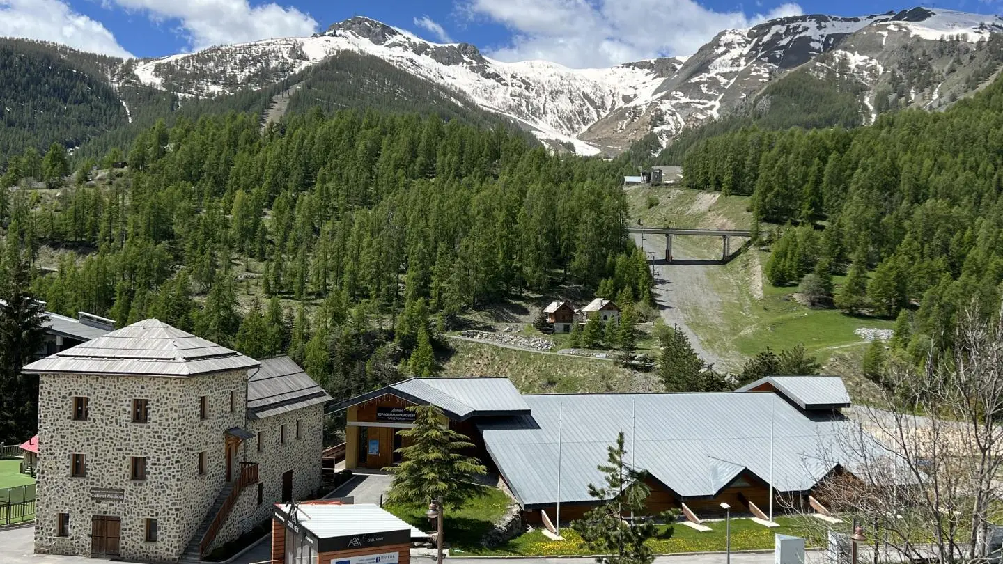 Gîte Le Saint-Etienne-Vue-Auron-Gîtes de France des Alpes-Maritimes