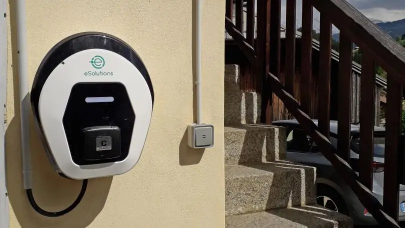 Borne de recharge électrique