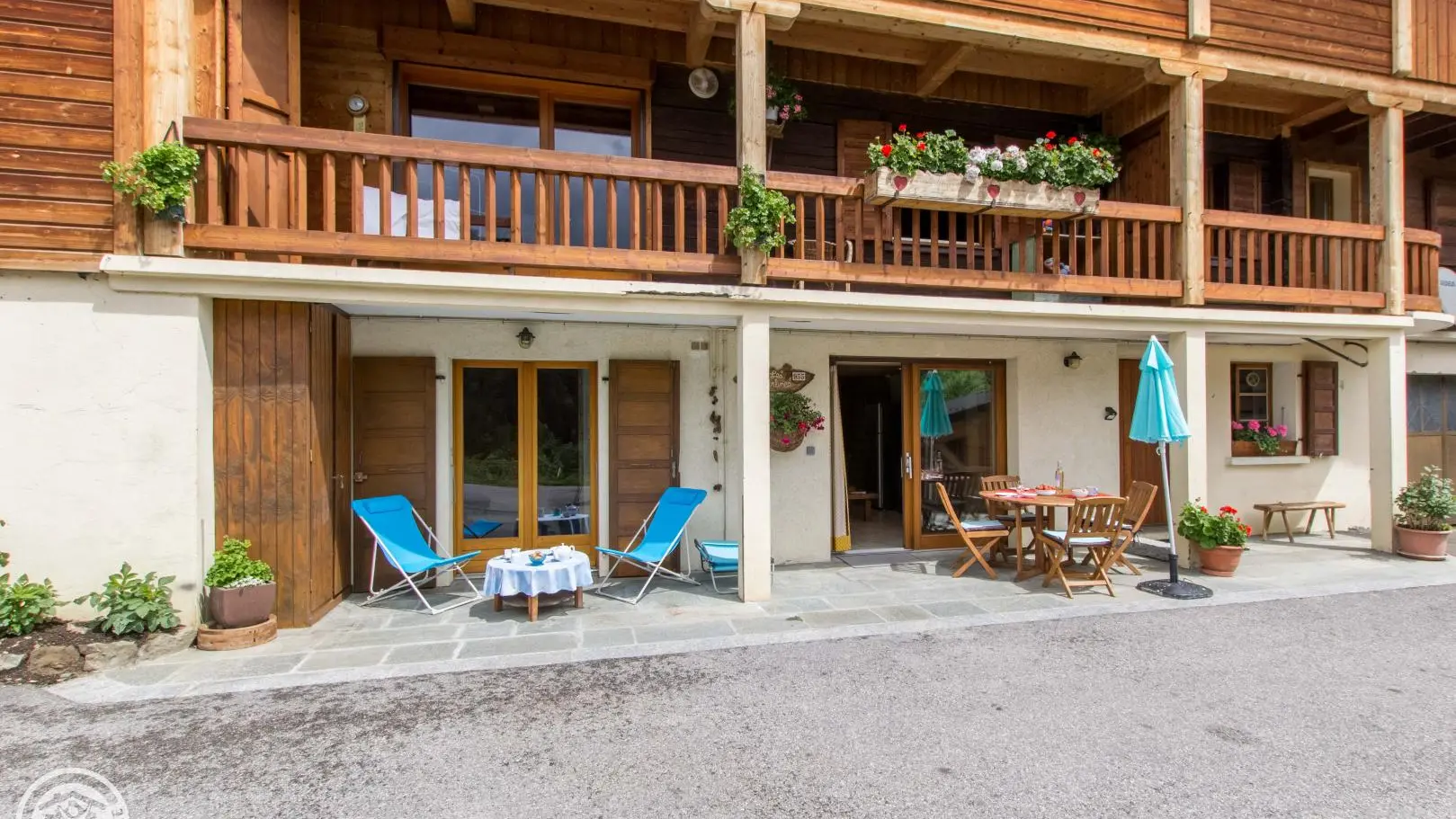 Tout pour passer un bon séjour : terrasse, coin détente