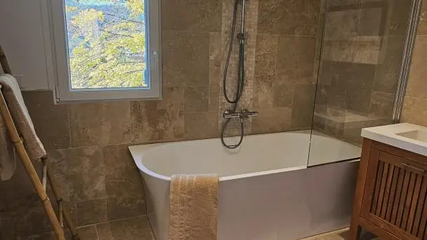 Gîte l'EnVie de Bonheur -salle de bains -Gîtes de France Alpes-Maritimes