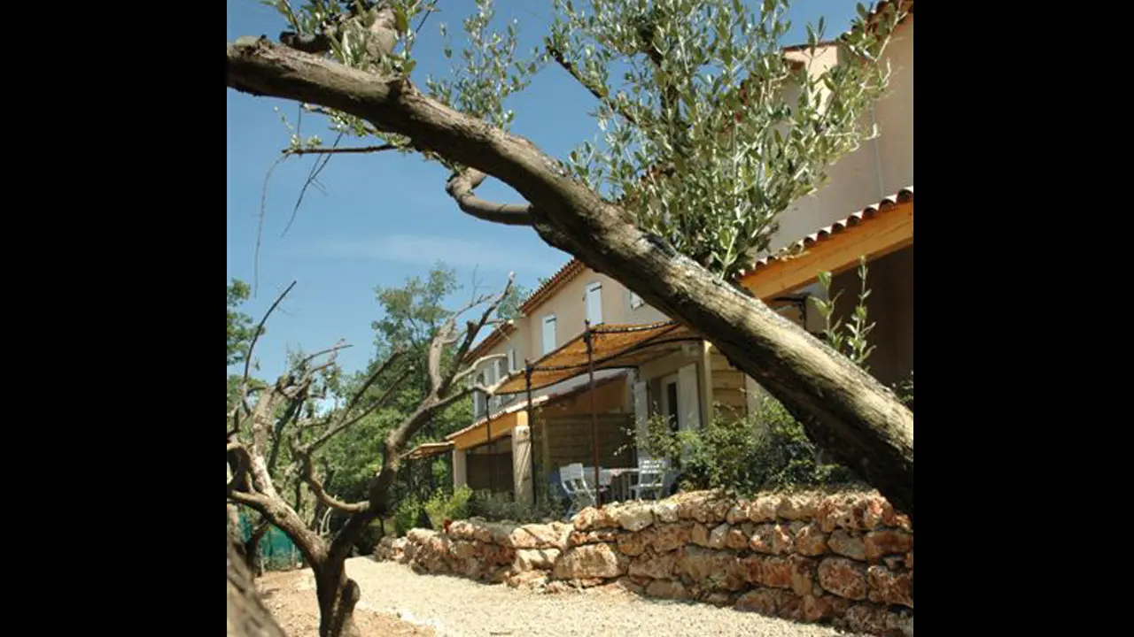 La résidence, 4 gîtes mitoyens en pleine nature