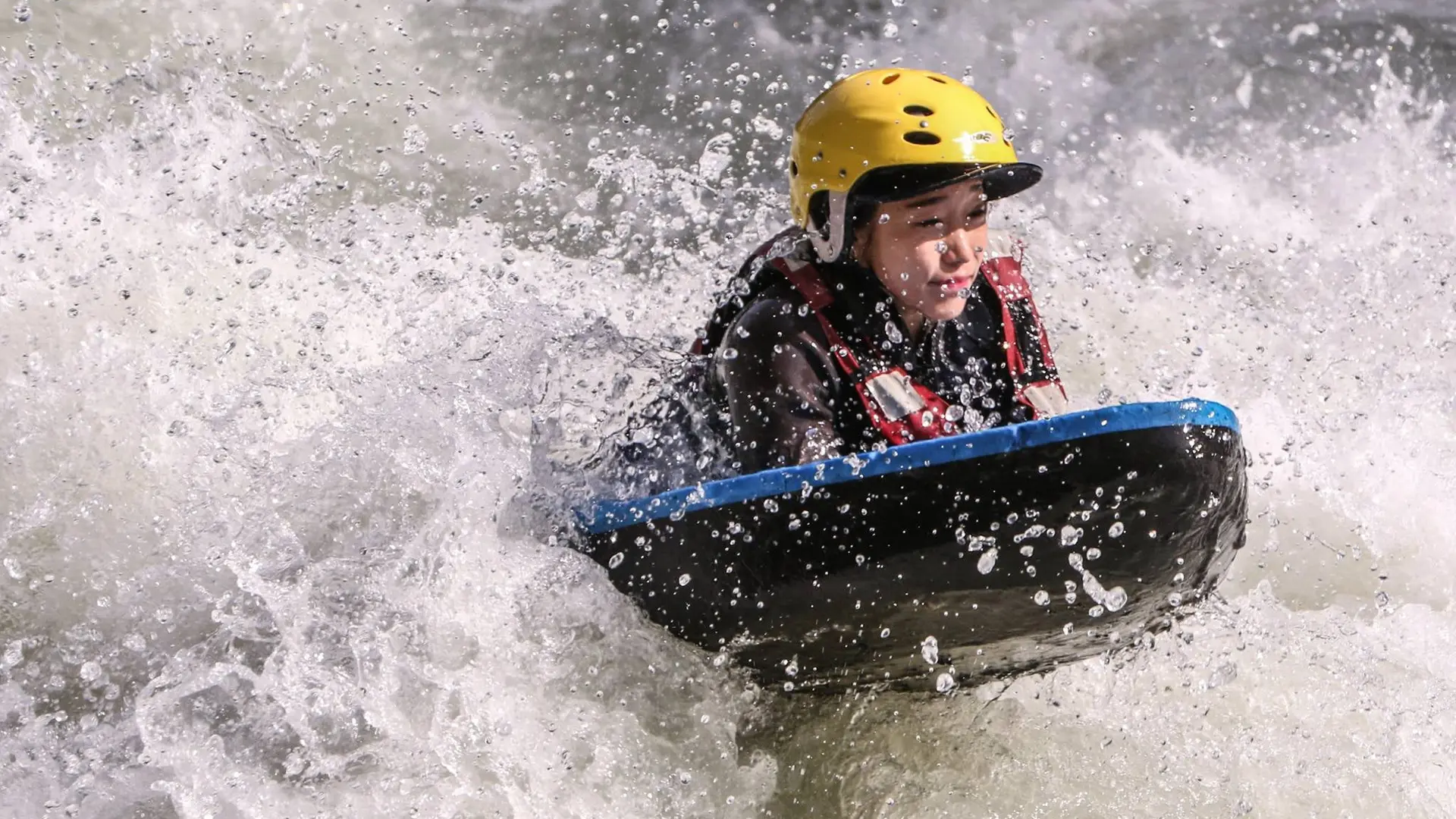 Evolution2-Chamonix-Hydrospeed action