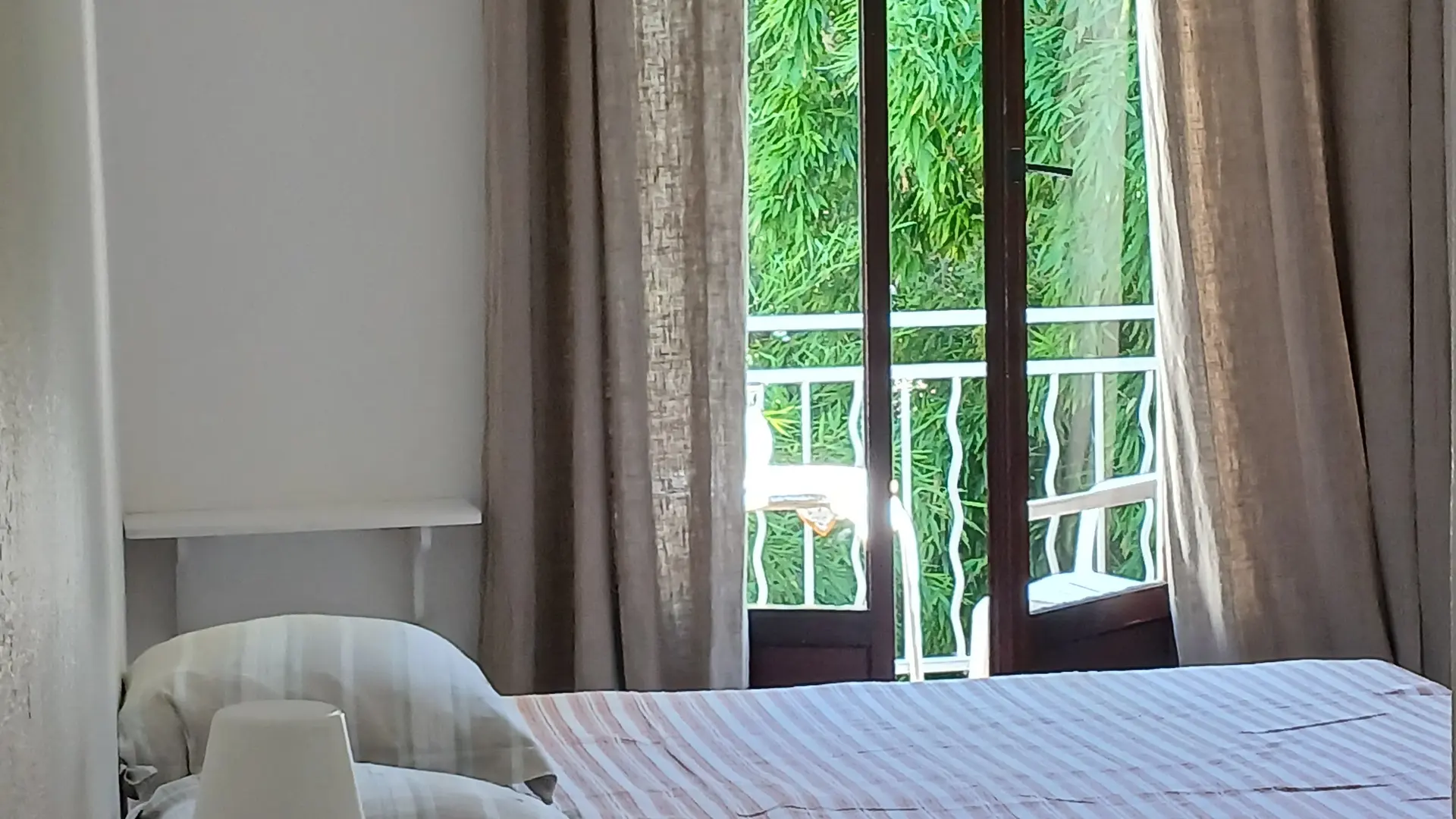Hôtel des Mimosas chambre 3