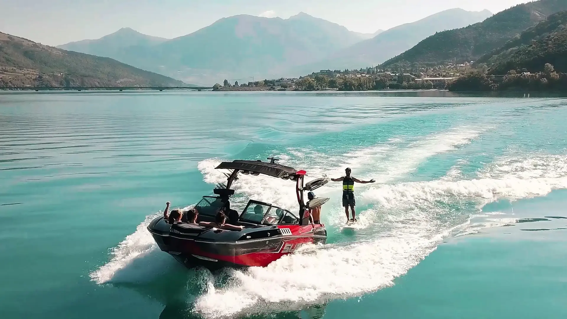 Wakesurf Serre-Ponçon - Sud Escapades SAVINES-LE-LAC