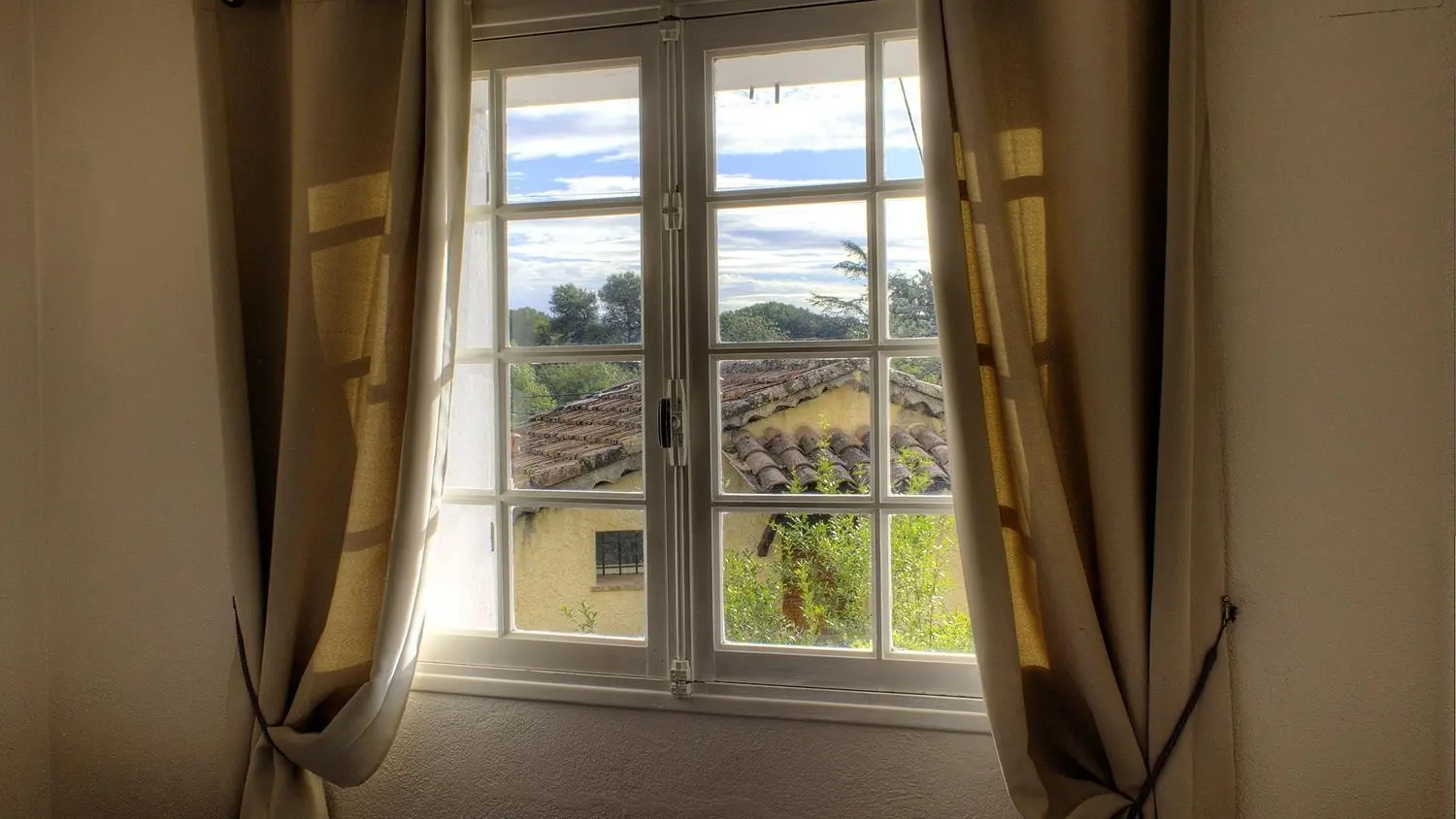 Vue Chambre - Gîte l'Oranger à Pegomas - Gîtes de France Alpes-Maritimes