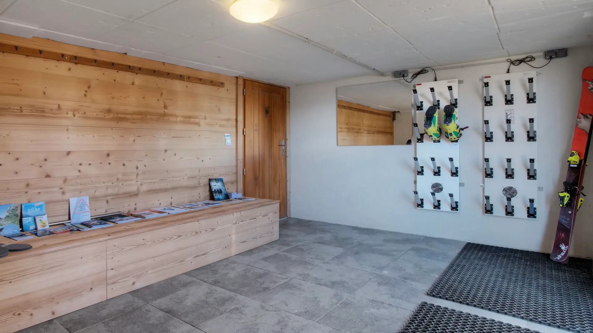 Chalet Manoe - OVO Network_Manigod