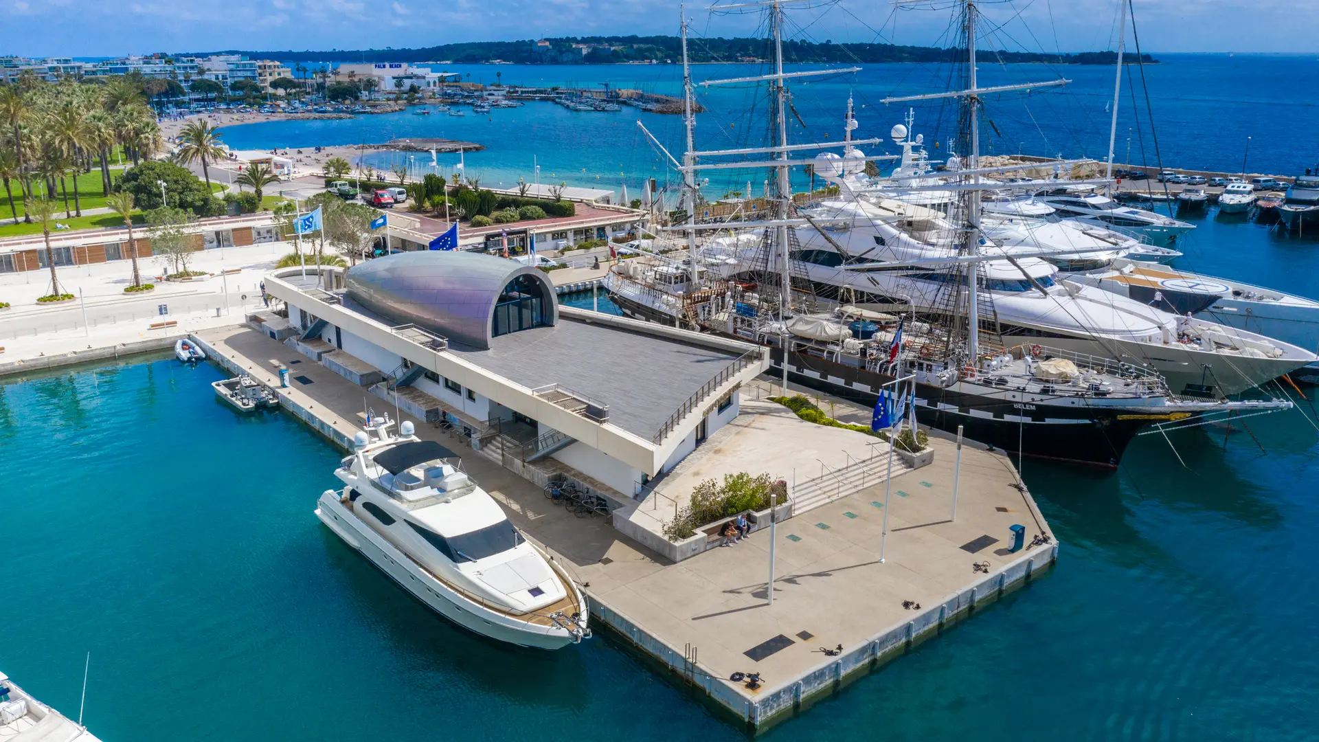 Capitaine et espaces événementiel du Port Canto
