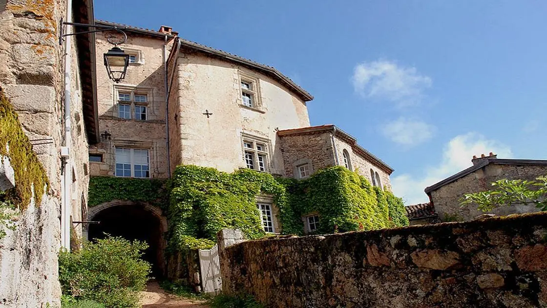 Maison des Grenadieres. Musées spécialisés