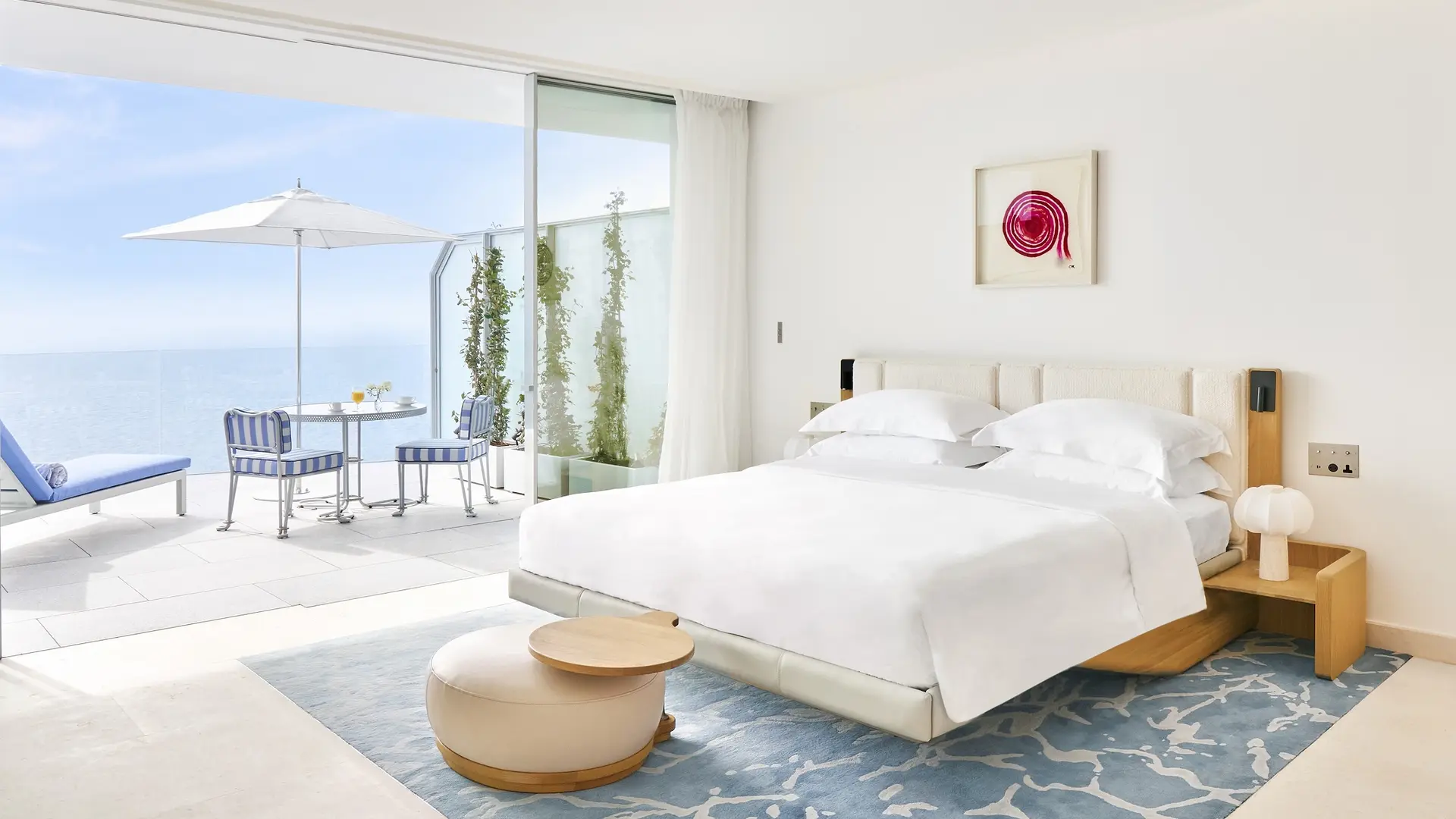 Grand Corniche Room