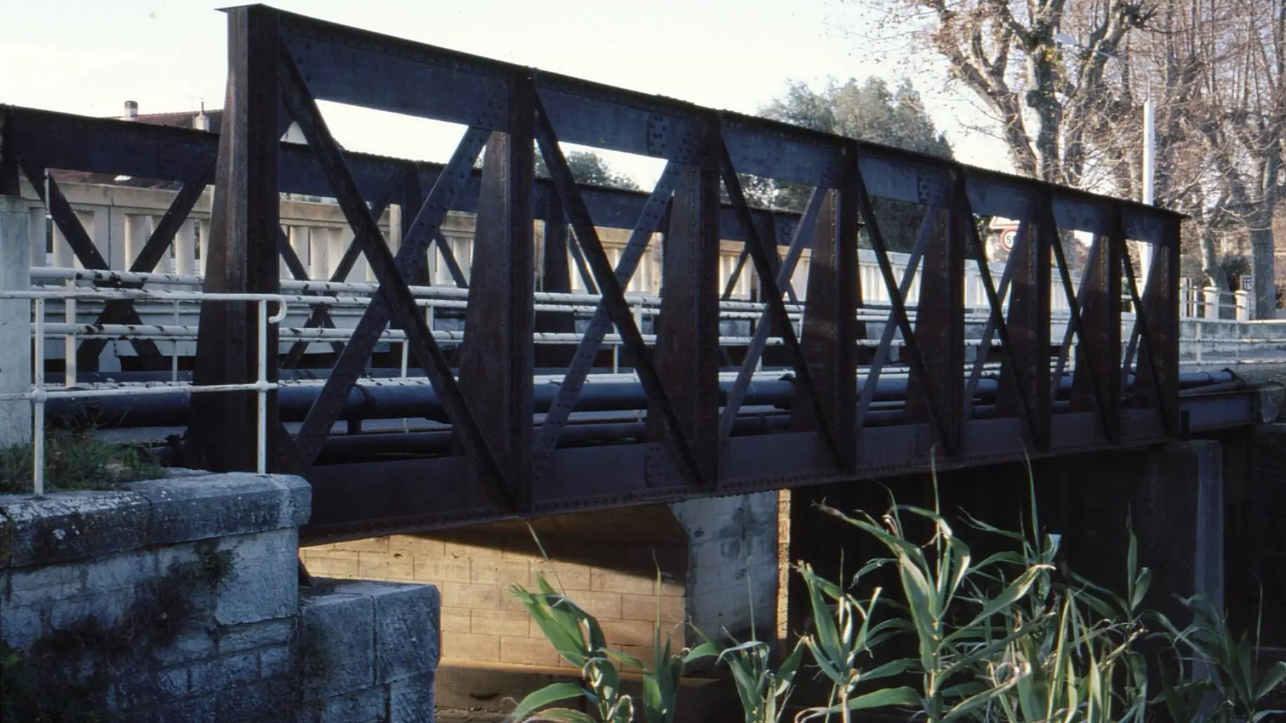 Pont métallique