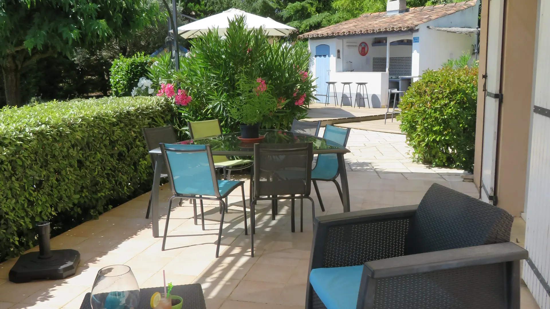 Terrasse côté jardin